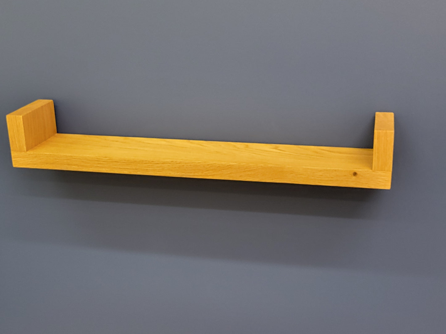 u shape oak shelf designed & made by ladesign workshop ltd